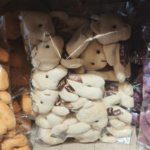 AYICIK FİYONKLU BEYAZ ANAHTARLIK - Görsel 2